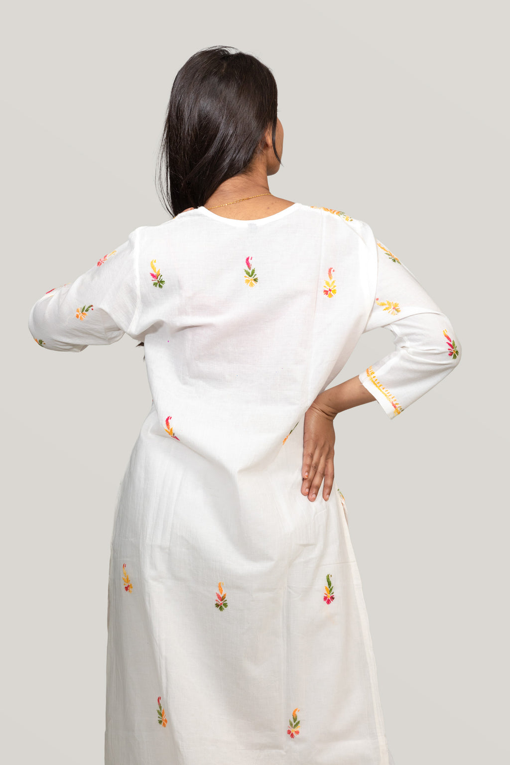 White Cotton Chikankari Kurta with Multicoloured Thread Work