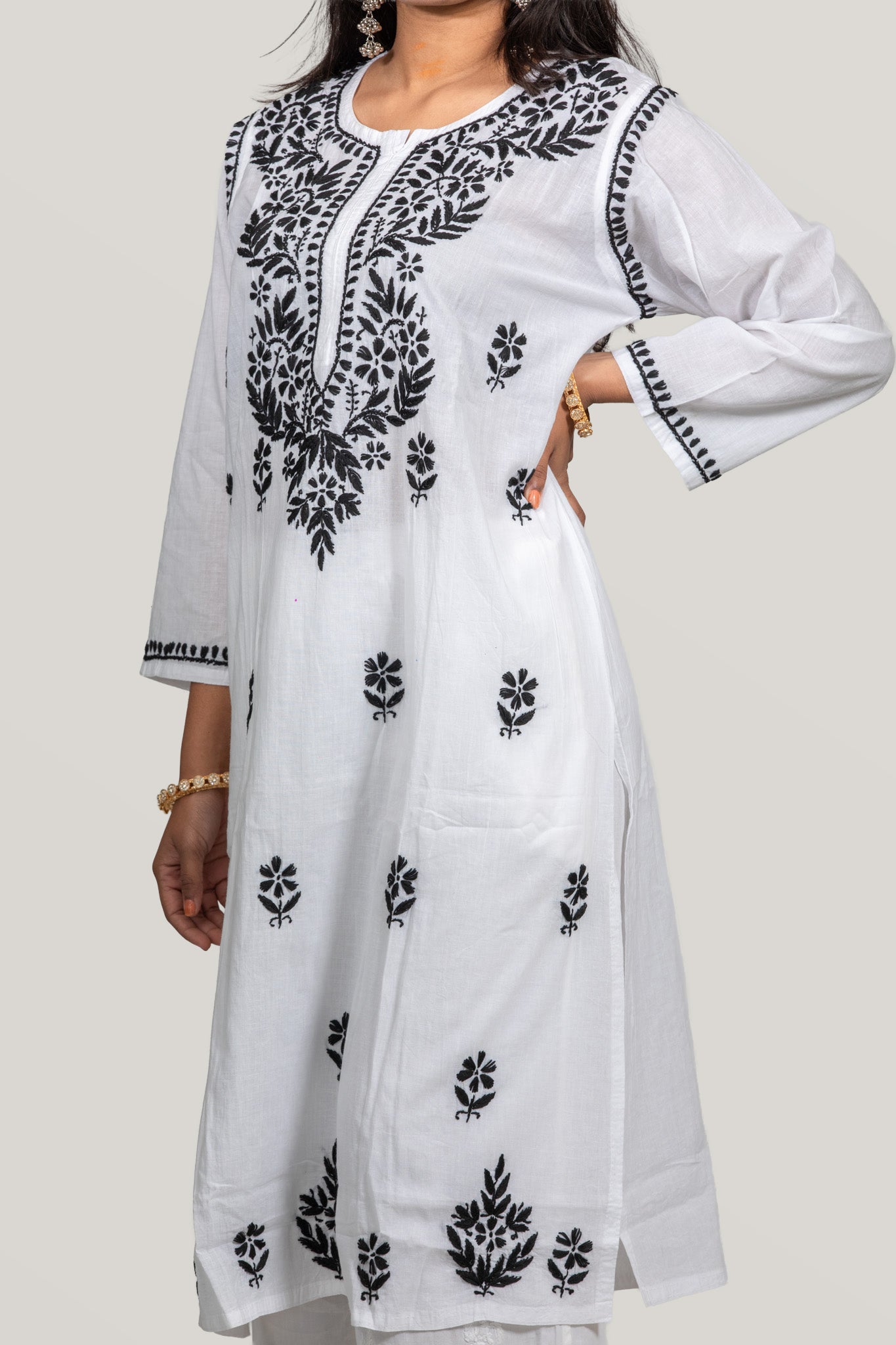 Monochrome Elegance: White Cotton Chikankari Kurti with Black Thread Work