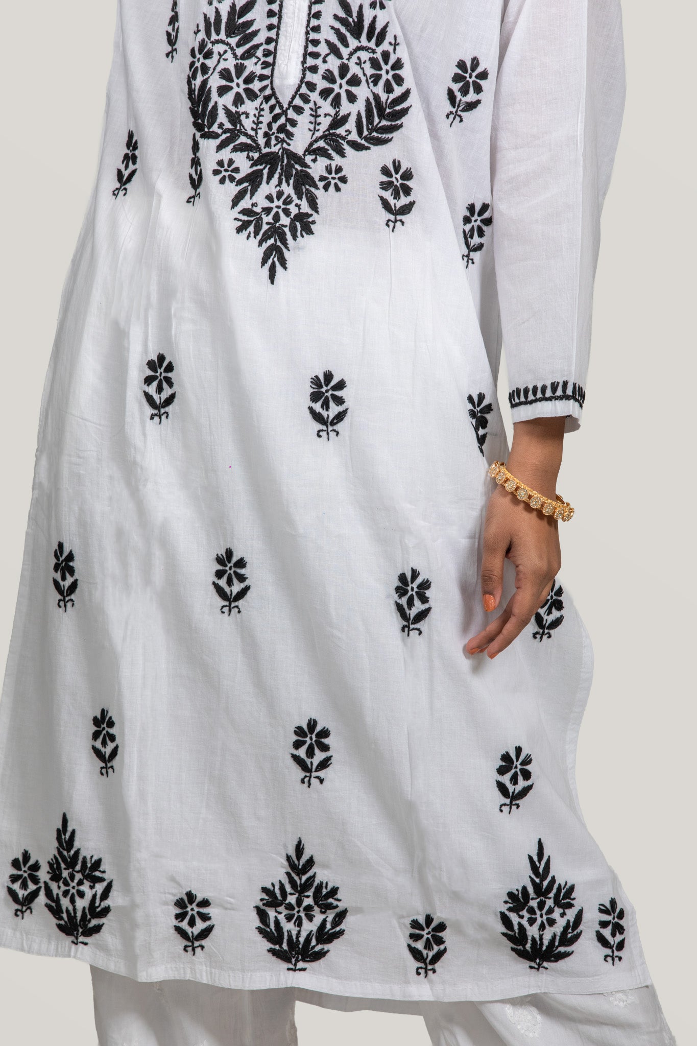Monochrome Elegance: White Cotton Chikankari Kurti with Black Thread Work