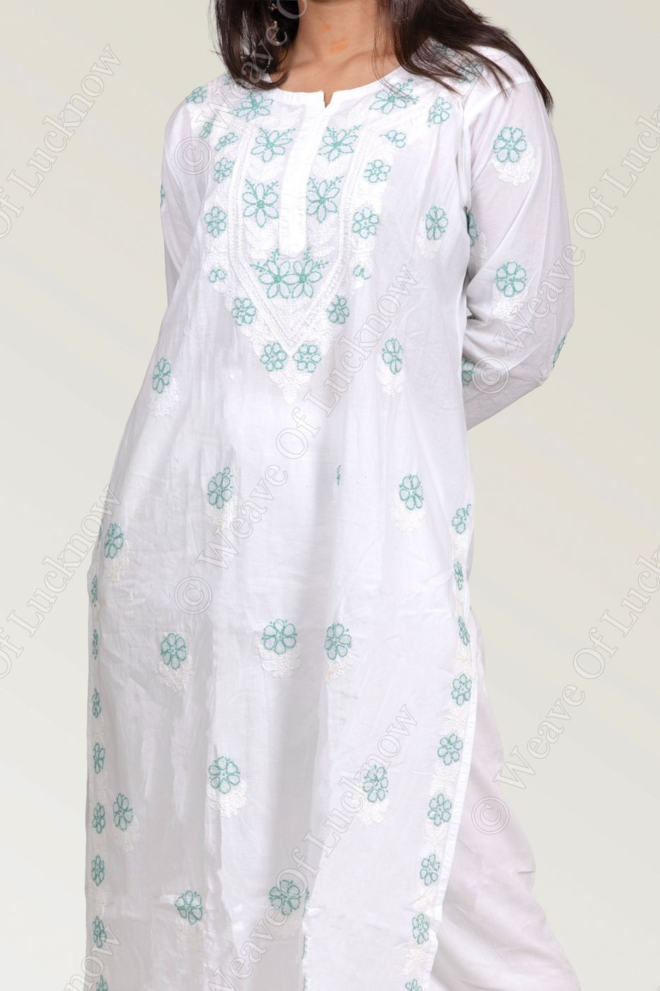 White Cotton Chikankari Kurta photo 2