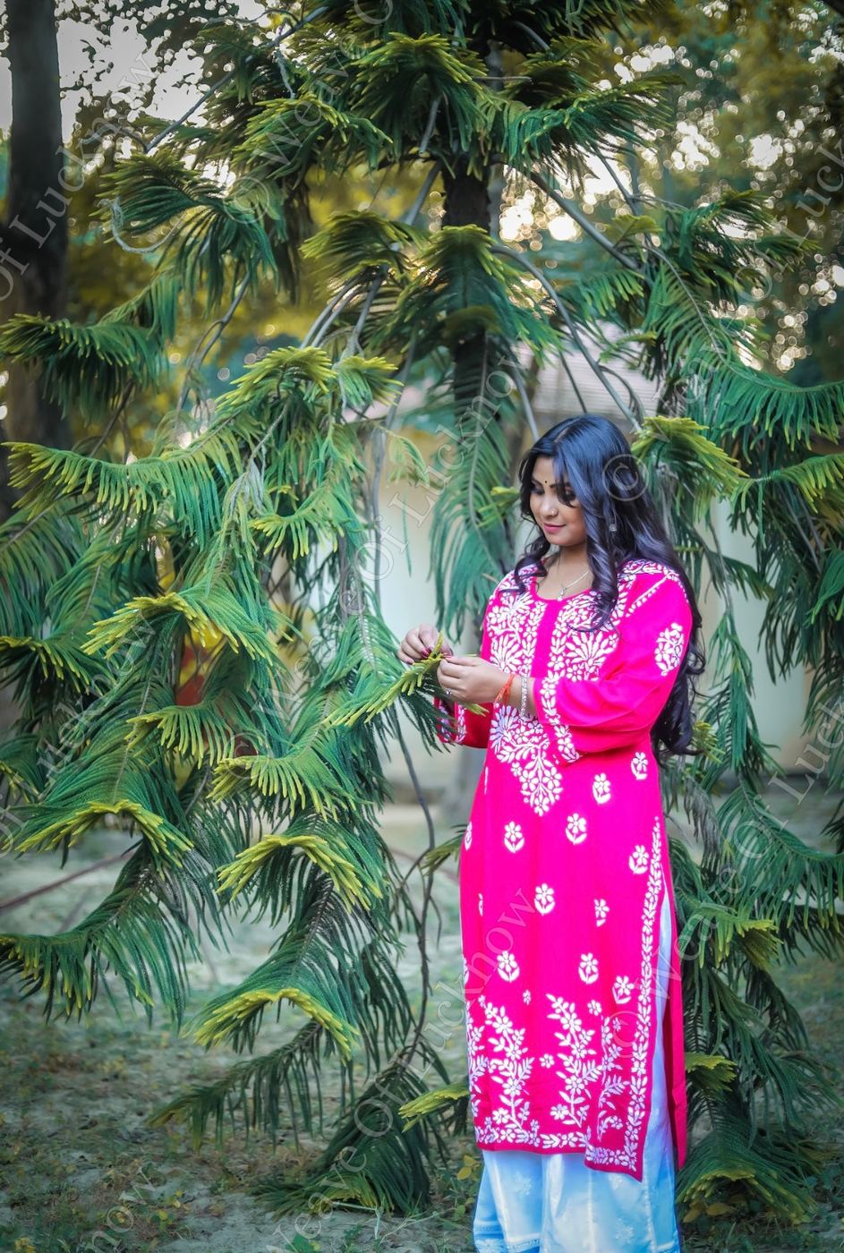 Magenta Rayon Chikankari Kurti photo 5